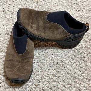 Merrell mens size 8 brown slip on shoes